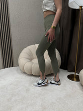 Trendy helanke zelene