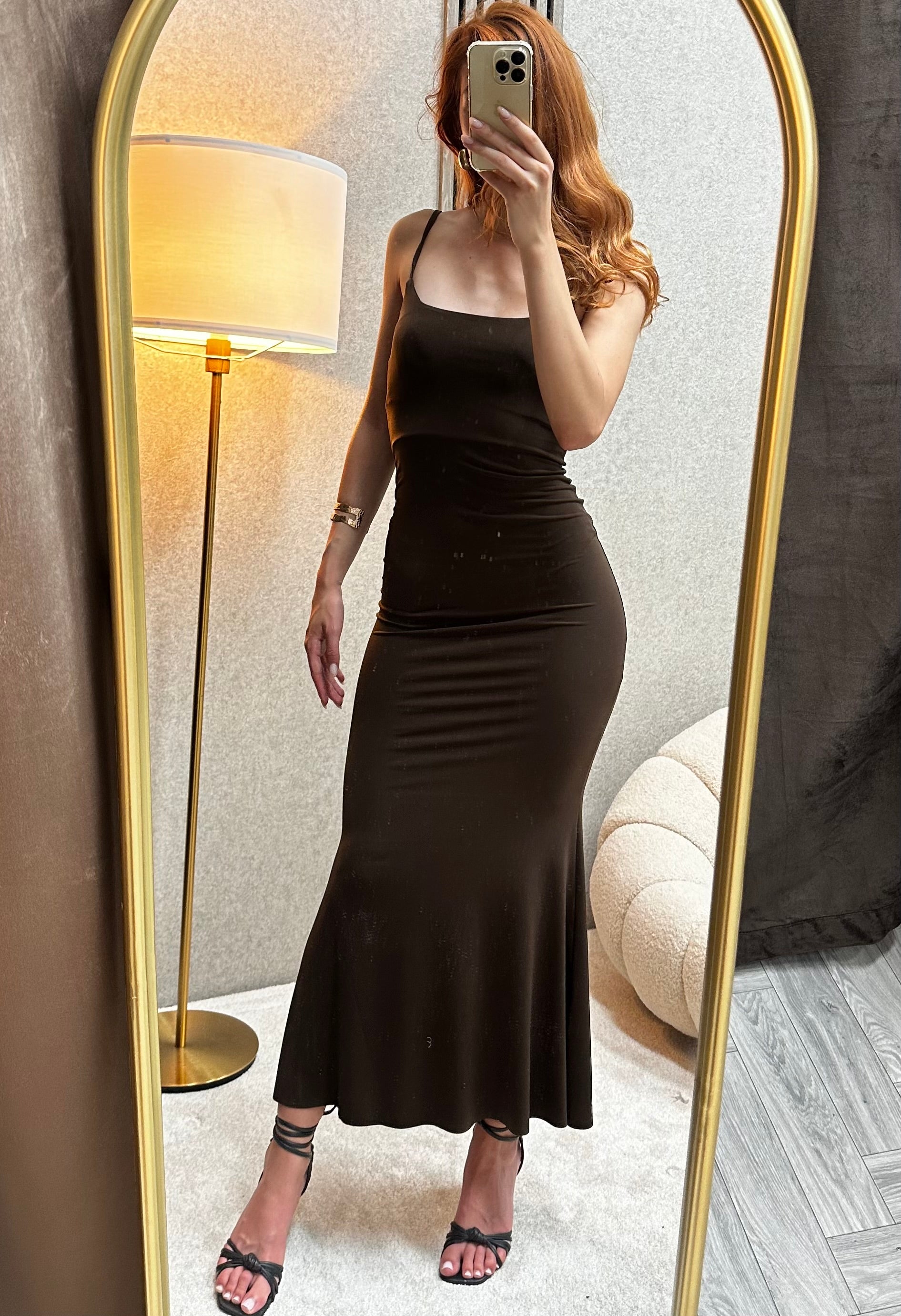 Elegantna Braon Maxi Haljina