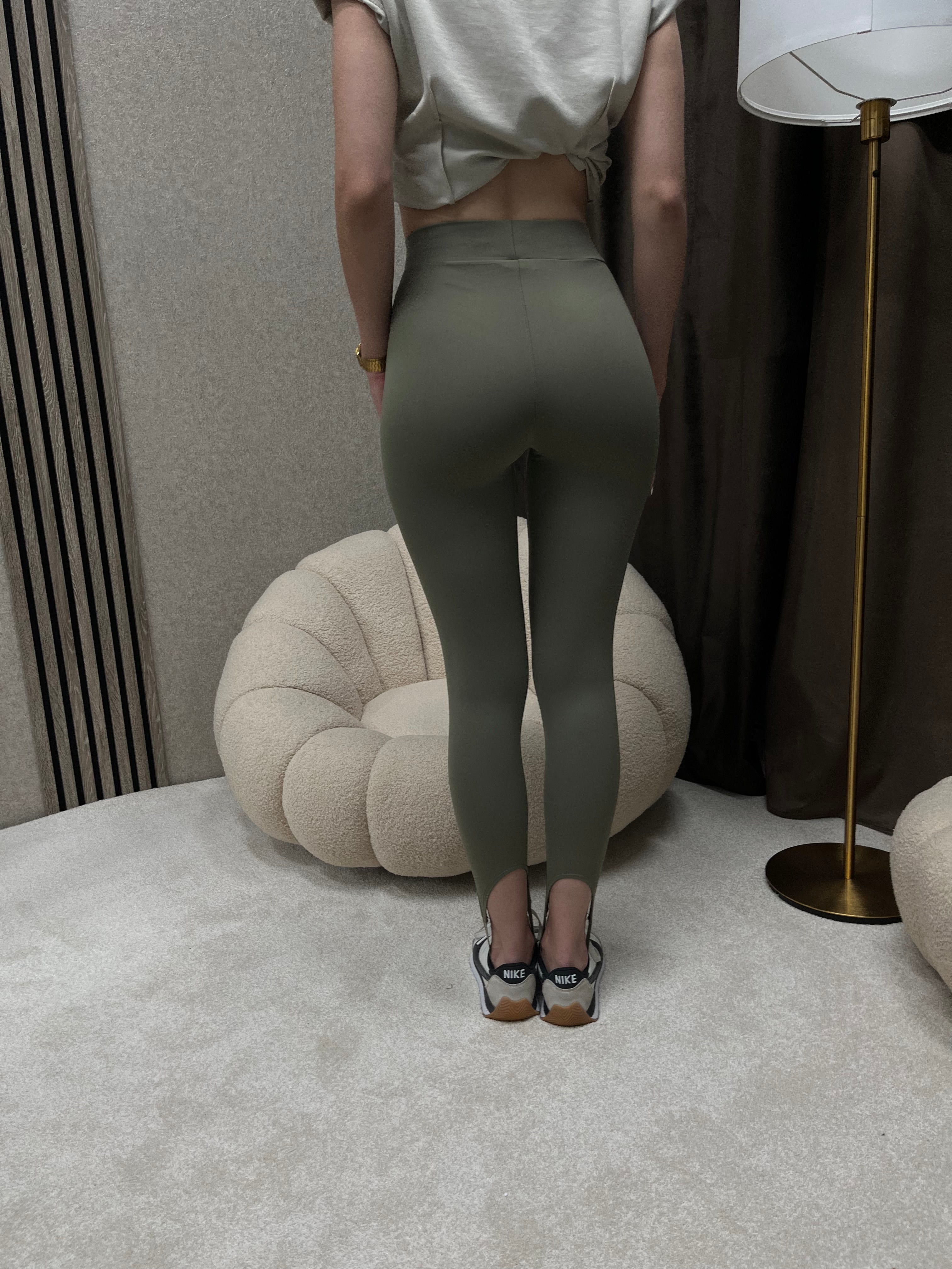 Trendy helanke zelene