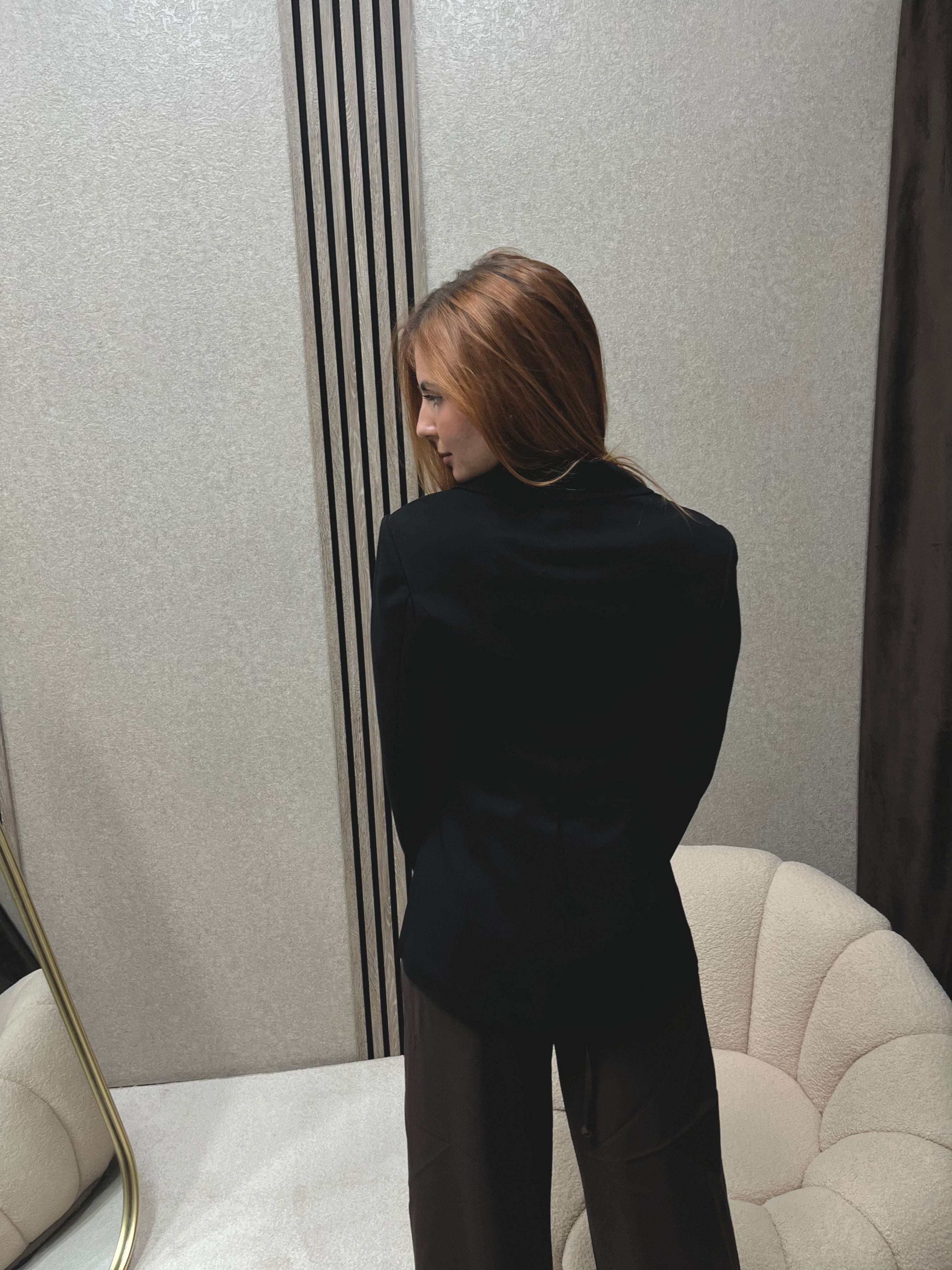 Elegantni sako crni